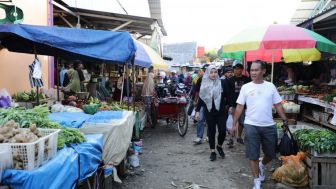 Ganjaran Buruh Berjuang (GBB) Menggelar Gerebek Pasar di Kabupaten Tegal