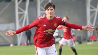 Berkostum Al Nassr, Alejandro Garnacho Akan Tinggalkan Manchester United ke Liga Arab?