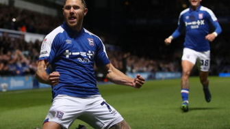 Jos! Three Poin Ipswich Town, Meroket tanpa Elkan Baggott, Leicester City Tenggelam