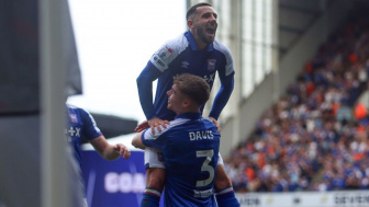 Tanpa Elkan Baggott Ipswich Town Kebobolan 2 Gol di Kandang, Drama Hujan Gol Menang Lawan Preston North