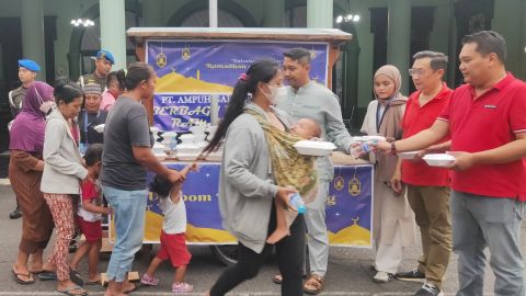 Bareng Denpom IV Semarang Ampuh Garda Abadi Berbagi Takjil Ramadhan