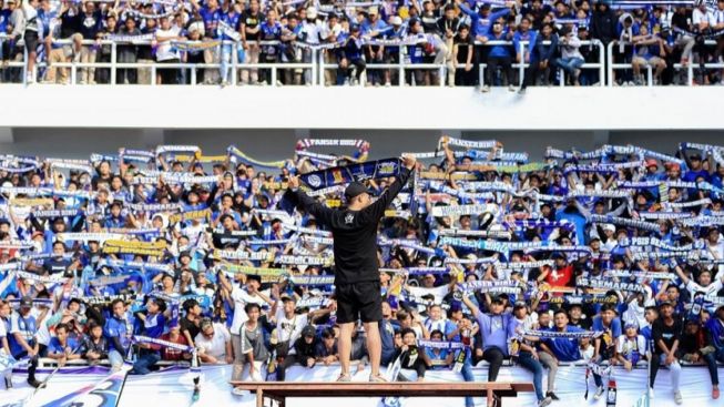 Panser Biru Serukan 'Say No To Catcalling', Jadikan Stadion Ruang Nyaman bagi Perempuan dan Anak