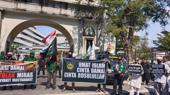 Forum Umat Islam Semarang Kumpulkan Orang Nama Muhammad untuk Gugat Holywings Rp 100 Miliar