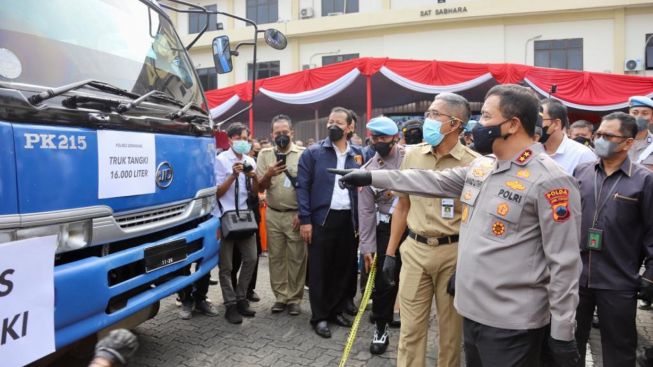 Polda Jateng Tangkap Penimbun BBM Subsidi 84,2 Ton dan 38 Mobil Tanki