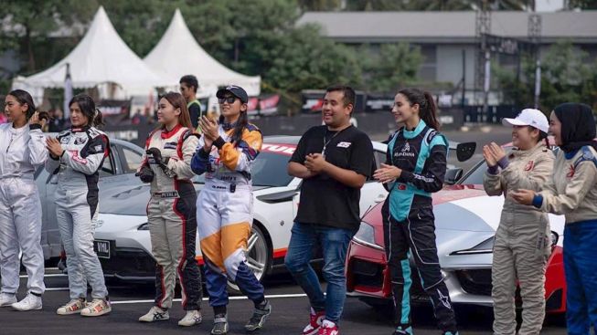 Nama Drifter Pembalap Pro2, Pro, WDC dan Mobil Tunggangannya,Seri Ketiga Indonesia Drift Series 2022 Sirkuit Mijen Semarang: Adu BMW dan Nissan