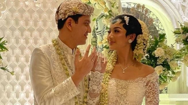 Glenca Chysara dan Rendi Jhon Pratama Menikah, Musuhan di Ikatan Cinta Nikahan di Dunia Nyata