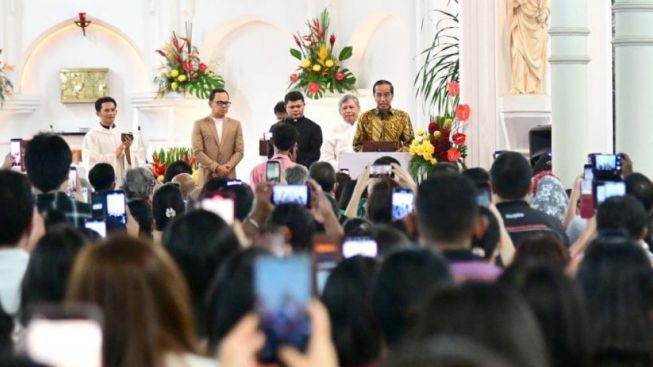 Keliling Kota Bogor, Presiden Jokowi Kunjungi Ibadah Natal Umat Kristiani