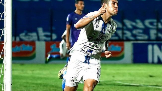 Arema FC Menggila di Putaran Kedua, 75 Persen Boyong Jonathan Cantilllana dari PSIS Semarang