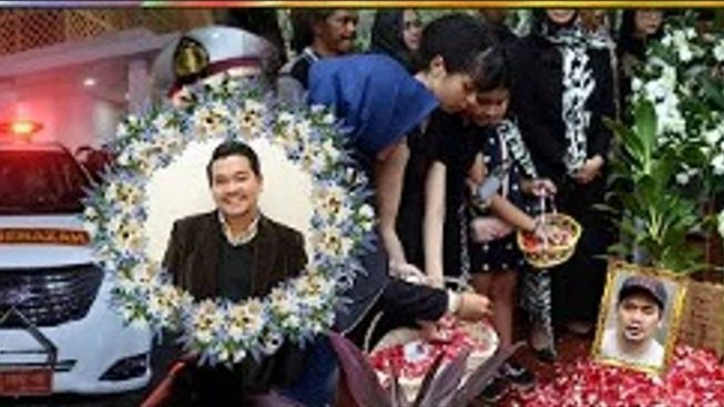 Cek Fakta Indra Bekti Meninggal Dunia di Hari Jumat, Disebut Ambulan Sudah Tiba di Rumah