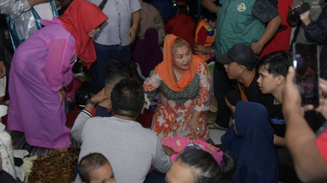 Banjir Semarang Hari Ini, Warga Perum Dinar Indah Meteseh Diungsikan ke Gedung Diklat