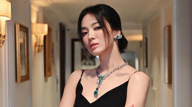 Viral Foto Muda Song Hye Kyo di Tahun 2000, Netizen China Terpesona Kecantikannya