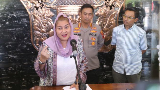 Walikota Eri Cahyadi Langsung Kawal Rombongan Bonek Menuju Semarang: PSIS vs Persebaya