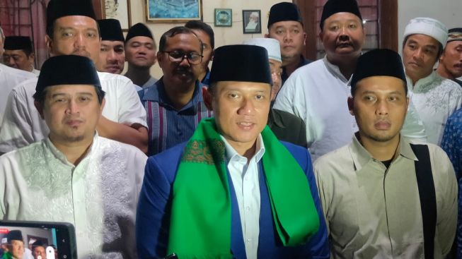 Silaturahmi AHY di Ponpes Asshodiqiyah Semarang, Kita Diskusi Membangun Bangsa dengan Cara yang Baik