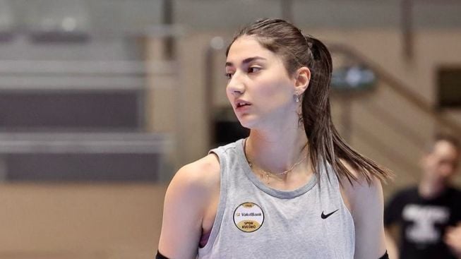 Profil Pemain Voli Wanita VakifBank Spor Kulubu, Ada Buket Gulubay sang Setter Cantik bak Boneka Barbie