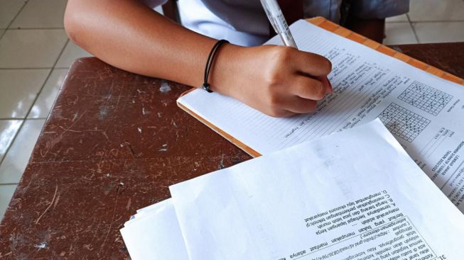 Soal dan Kunci Jawaban UAS Bahasa Indonesia Kelas 4 SD Semester 2 Kurikulum Merdeka 2022-2023