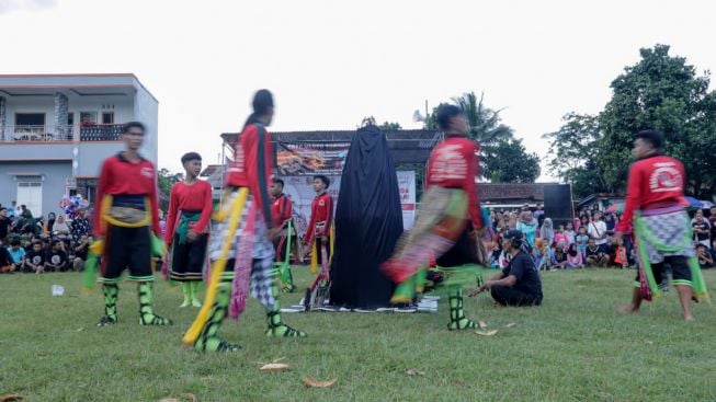 Gandeng IPDA, Ganjar Milenial Center Jateng Gelar Pagelaran Seni Kuda Lumping di Banyumas