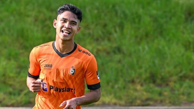 Marselino Ferdinan Unjuk Gigi, Persaingan Tempat Utama di KMSK Deinze Makin Panas!