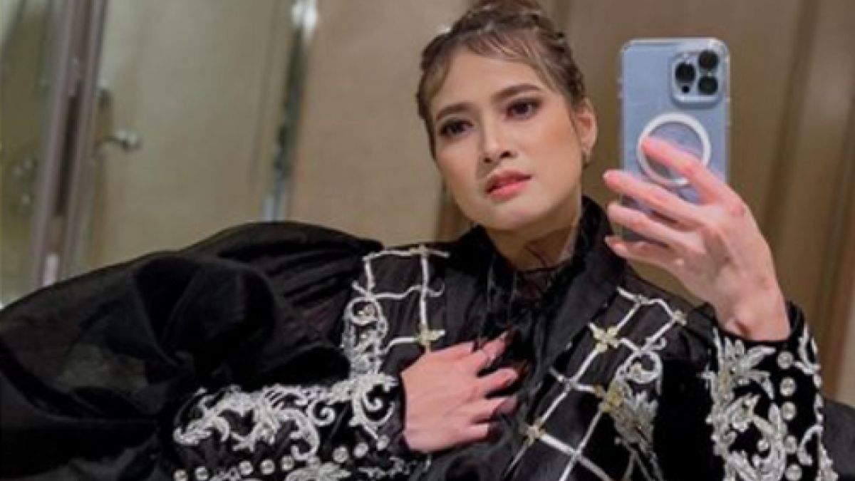 cika jessica [instagram]