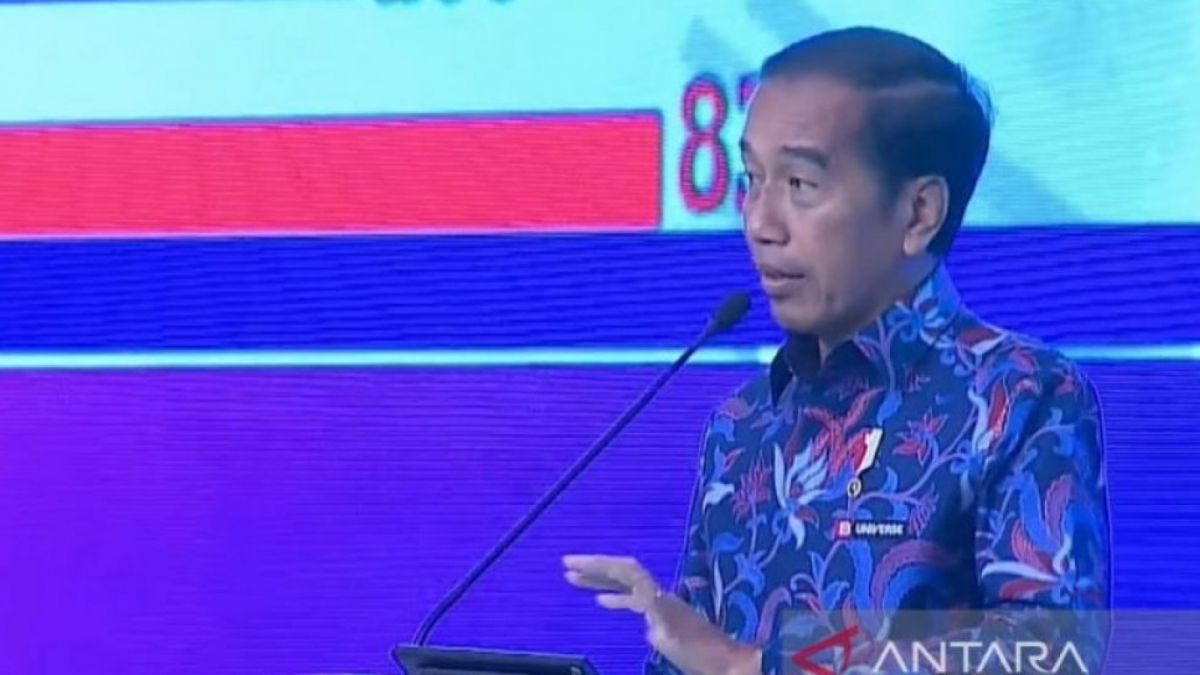 Presiden Joko Widodo dalam Investor Daily Summit 2022 di Jakarta, Selasa (Antara)