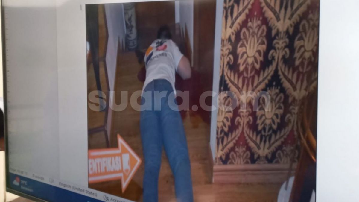 Foto jenazah Brigadir J setelah dieksekusi di Duren Tiga, Jakarta Selatan. [tangkapan layar/Rakha]