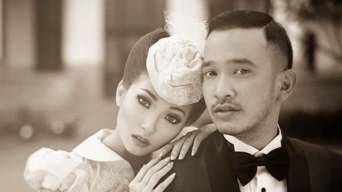 Potret Ruben Onsu dan Sarwendah di Hari ke-9 Anniversary [Instagram]