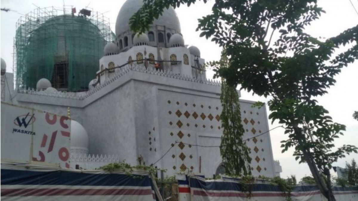 Masjid Sheikh Zayed Solo [ANTARA/Aris Wasita]
