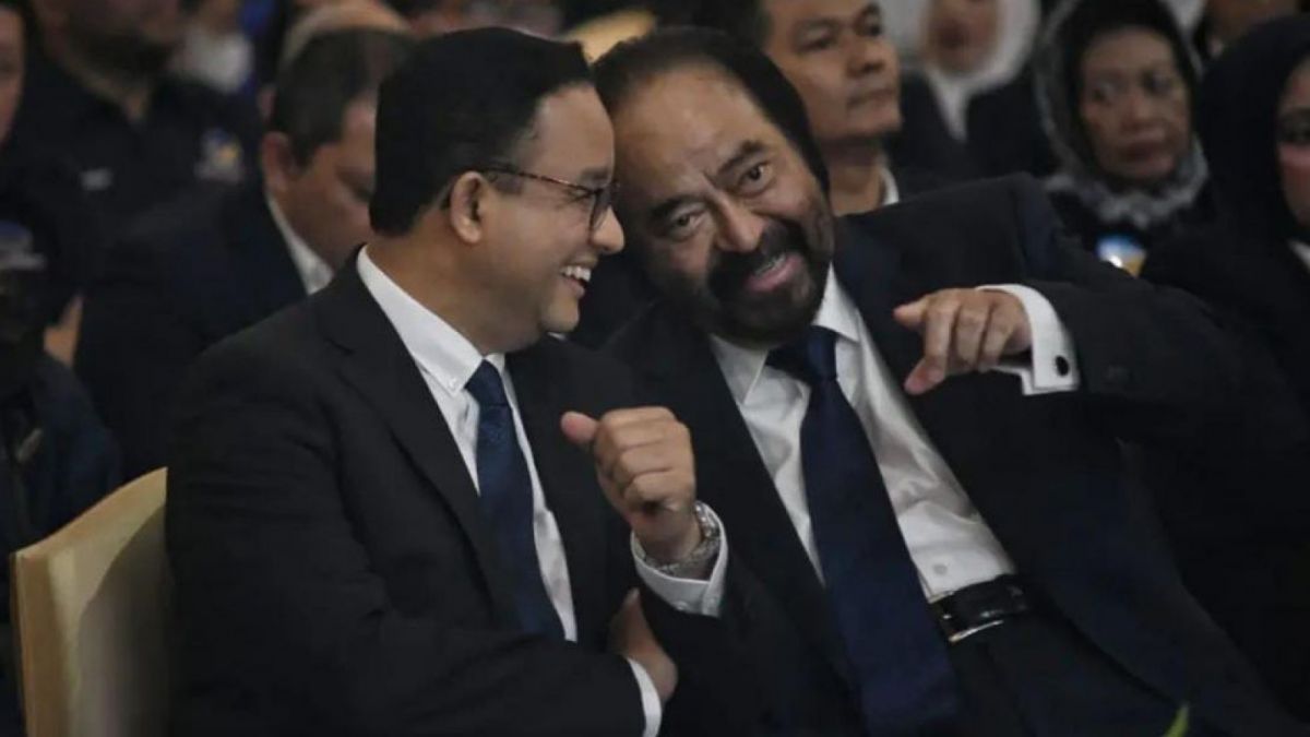 Anies Baswedan bersama Ketua Umum Partai Nasdem Surya Paloh di HUT ke-11 Partai Nasdem di JCC, Jakarta, Jumat (11/11/2022). [Dokumentasi Pribadi/@aniesbaswedan]