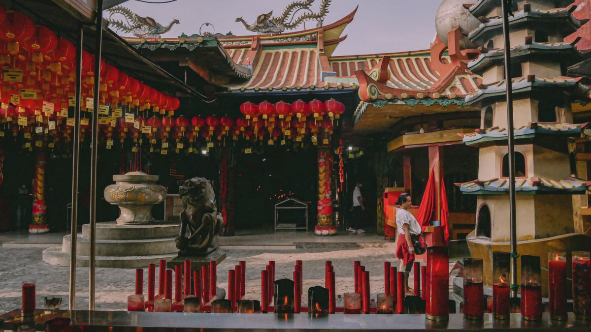 Bagian depan dari bangunan Klenteng atau Vihara Boen San Bio, Tangerang, Banten, Sabtu (14/1/2023). [SuaraSerang/Wawan Kurniawan]