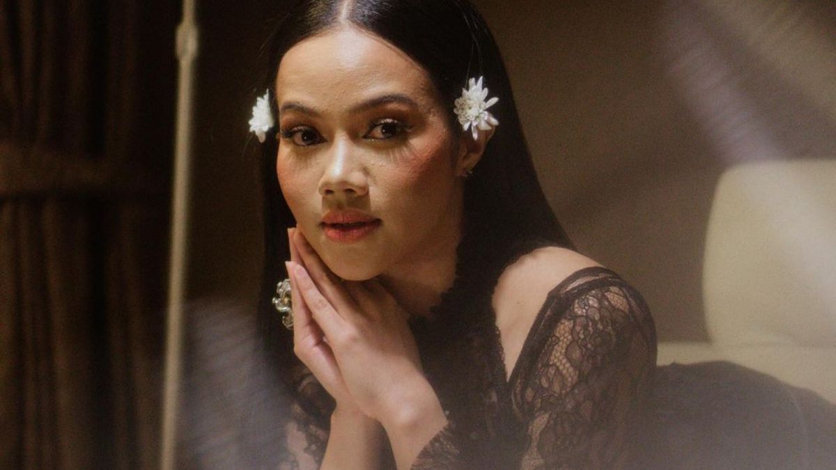 Yura Yunita [@yurayunita]