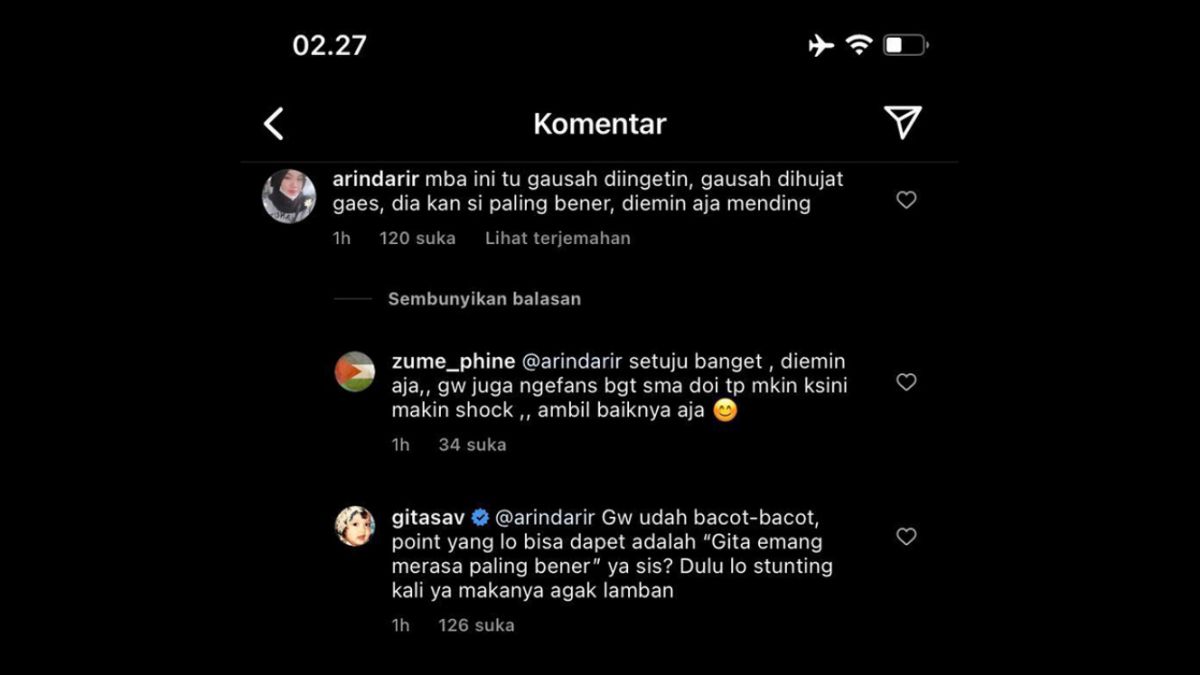 Tangkapan layar komentar percakapan Gita Savitiri menanggapi netizen dengan ejekan stunting yang di unggah oleh akun @duniamanji di Twitter. [Instagram]