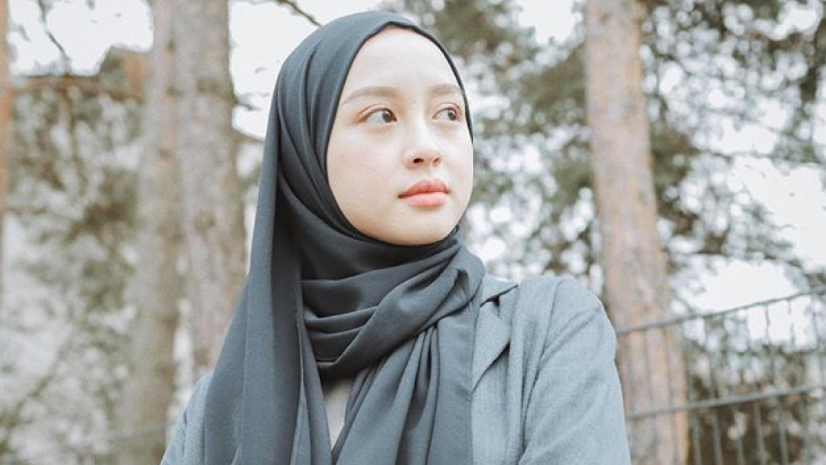 Potrait Gita Savitri. [snapwidget]