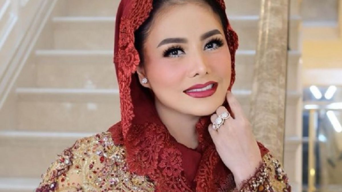 Cici Faramida artis sekaligus penyanyi dangdut Indonesia [Instragram/Cici Faramida]