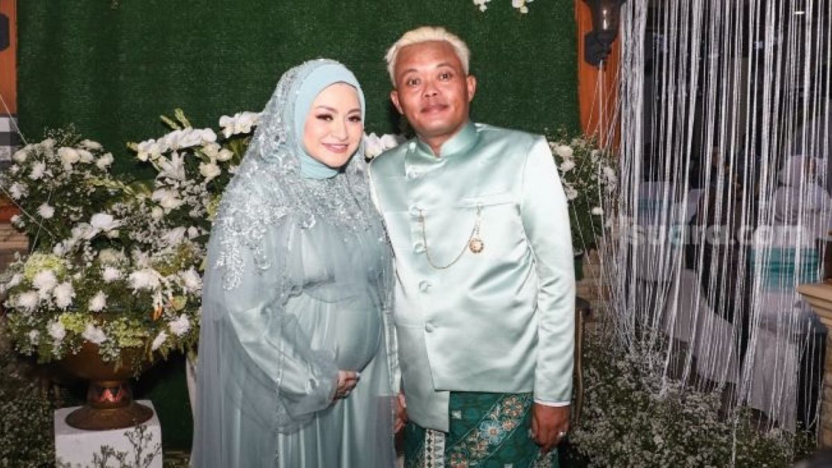 Nathalie menikah dengan Sule komedian [Suara.com]