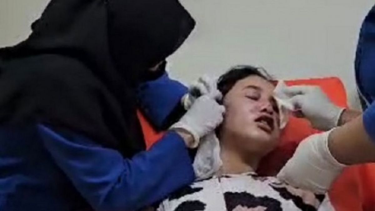 T ibu muda hamil empat bulan mendapatkan perawatan dari tim medis usai menerima KDRT oleh suami di Serpong Park, Tangerang Selatan [Ist]