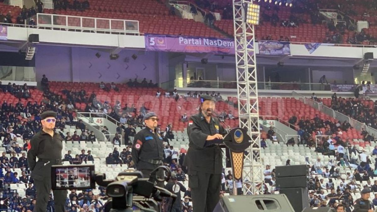 Ketum Partai NasDem saat berpidato di acara Apel Siaga Perubahan di SUGBK. (Suara.com/Rakha)