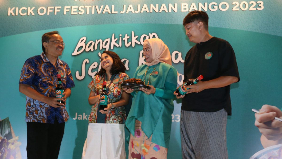 (Dari Kiri-Kanan)Andreas Maryoto - Ari Astuti - Nia Hanafie - Bowo. [Unilever]