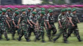 Gawat! Effendi Simbolon dicari Prajurit TNI Se-Indonesia Untuk Minta Maaf