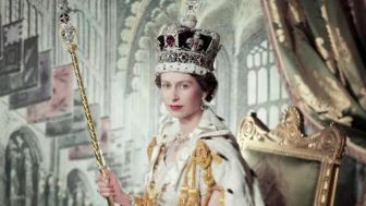 Afrika Selatan Minta Berlian Besar Di Tongkat Ratu Elizabeth Dikembalikan