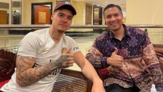 Proyek Naturalisasi Shayne Pattynama, pemain Viking FK di sahkan Komisi X DPR RI