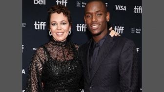 Micheal Ward Bongkar Adegan Seks Bareng Olivia Colman di Film Empire Of Light