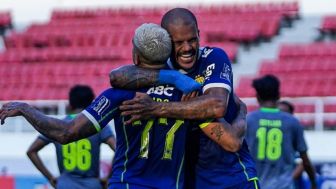 Tanpa Punggawa Timnas, Persib Optimis Raih 3 Poin dari Madura United