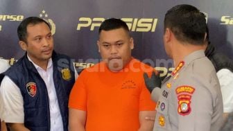 Ini Profil Ajudan Pribadi : Umbar Hidup Mewah Hingga Ditangkap karena Kasus Penipuan 1,3 Milliar