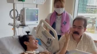Momen Langka David Ozora Pegang Kumis 'Legendaris' Adam Suseno Suami Inul Dartista