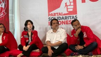 Ade Armando Menangis Usai Gabung Partai Solidaritas Indonesia, Yakin Bisa Lolos Pemilu 2024