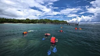 Rekomendasi Liburan Akhir Pekan Seputar Serang di Pantai Tanjung Lesung, Banten