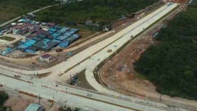 Lewat Tol Padang-Pekanbaru Dipastikan Cuma 3 Jam Perjalanan, Hutama Karya Targetkan 2024 Proyek Tol Selesai