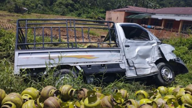 Libatkan Tiga Kendaraan, Dua Sopir Pengangkut Gas LPG Meninggal