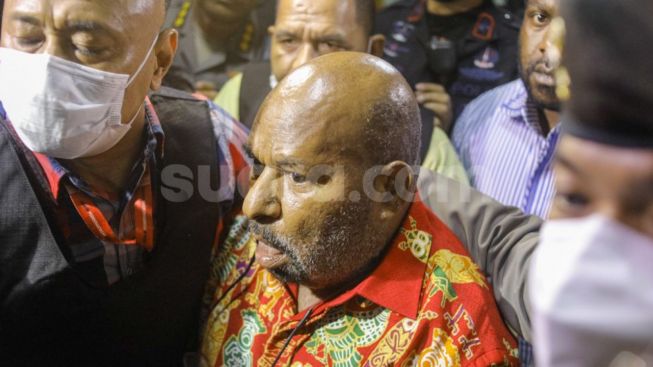 Terindikasi Akan Kabur, Lukas Enembe Di Cokok KPK di Rumah Makan