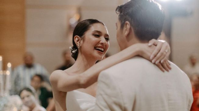 Ini Hukum Mengganti Nama Mikha Tambayong, Istri Deva Mahenra Menurut Nahdlatul Ulama