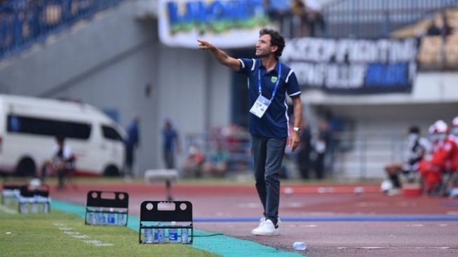Persib Bandung Catat Rekor 14 Pertandingan Beruntun Tanpa Kekalahan Bersama Luis Milla